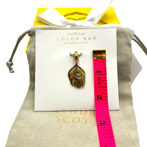 Kendra Scott Peacock Feather Charm - Picture 7 of 8